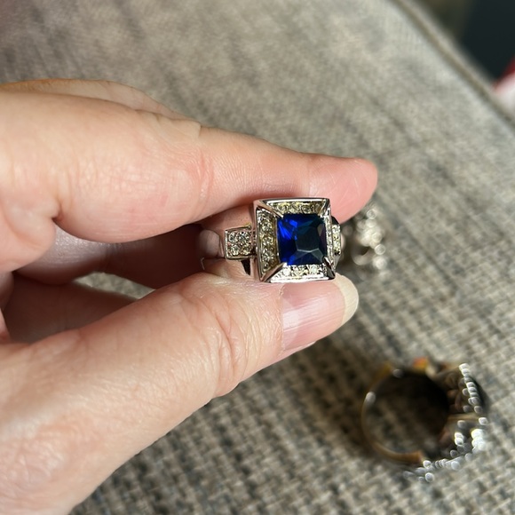 Lot of four men’s rings. Vintage silver and silver tone. - Picture 7 of 9